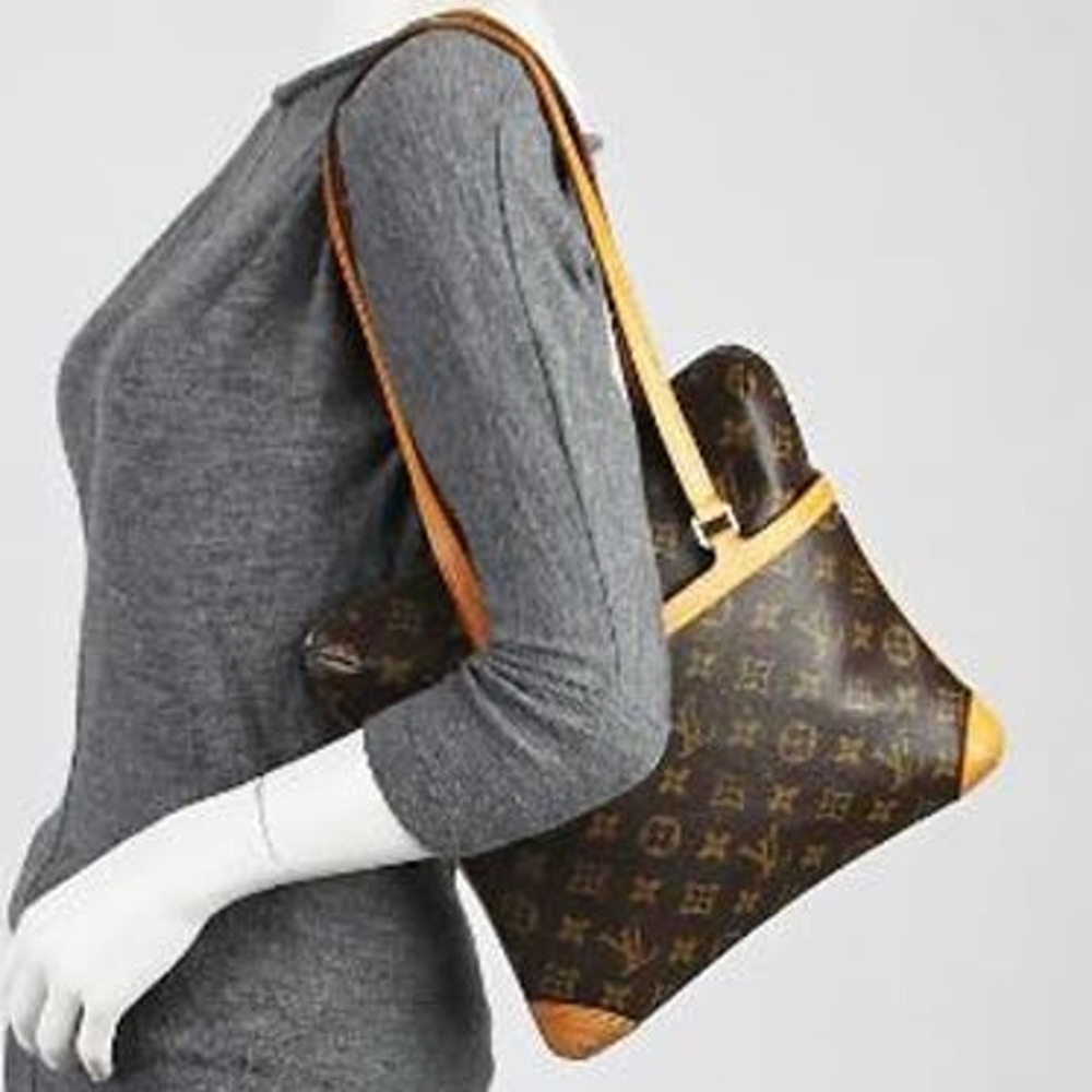 💎✨AUTHENTIC✨💎Louis Vuitton Monogram Hand Bag